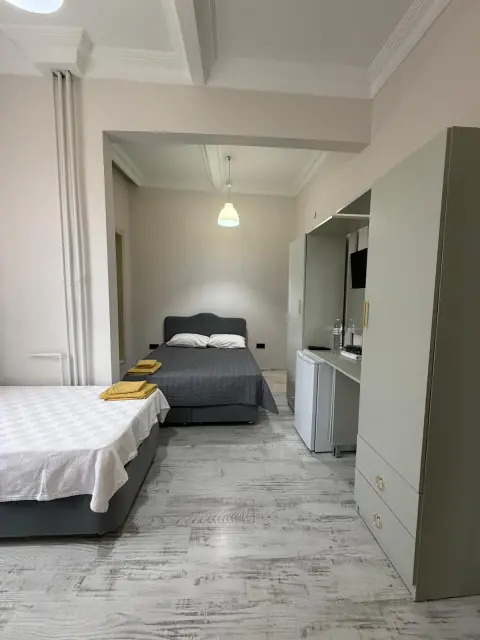 Çift ve tek kişilik yataklı oda